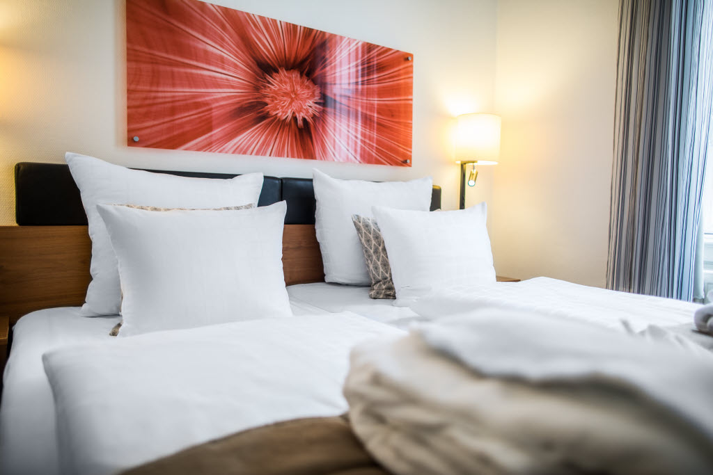 Foto: Jesper Rais Junior suite bedroom, Scandic Webers